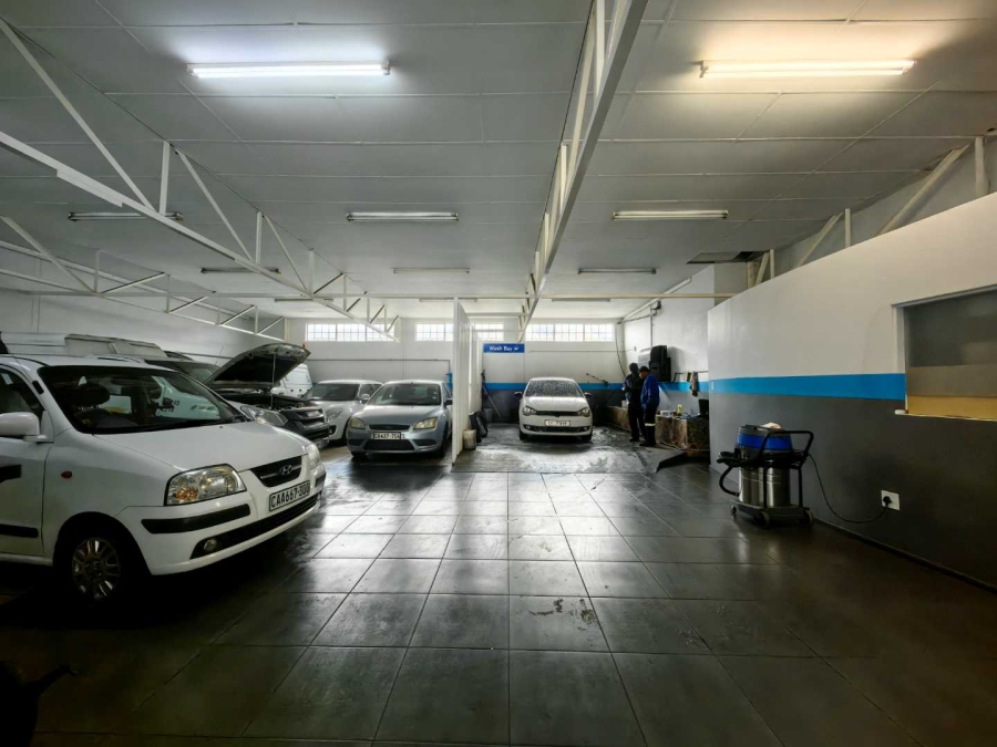 To Let commercial Property for Rent in Wynberg Western Cape